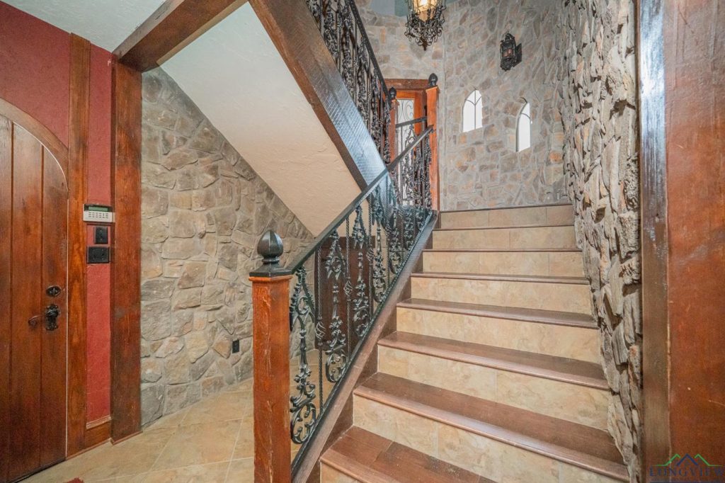 Texas Castle for sale in Gilmore 4
