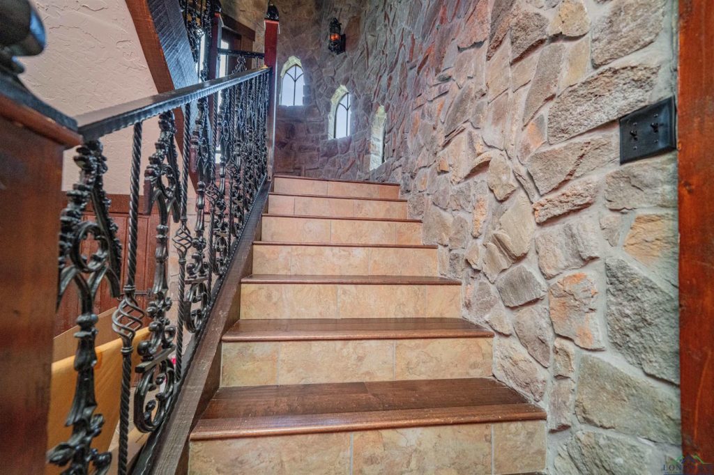 Texas Castle for sale in Gilmore 7