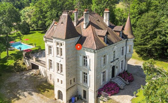 france 19th century chateau for sale - Espaces Atypqiues 1