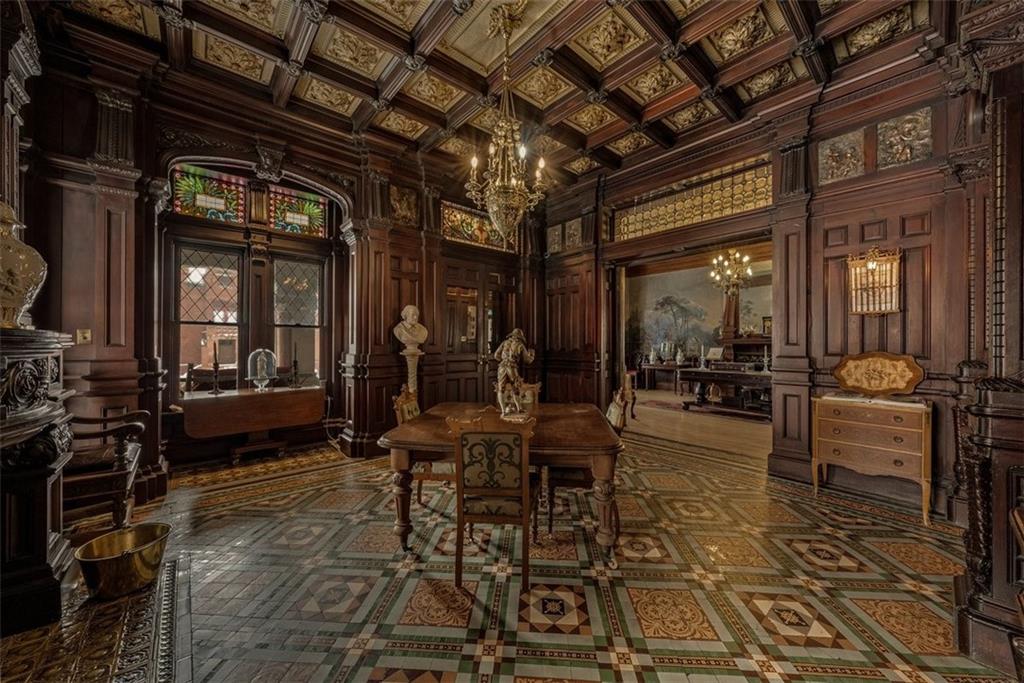 Shakespeare Chateau For Sale - St Joseph Missouri 1