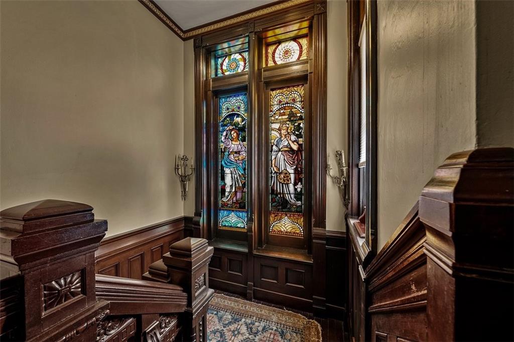 Shakespeare Chateau For Sale - St Joseph Missouri 19