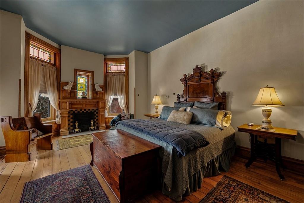 Shakespeare Chateau For Sale - St Joseph Missouri 25