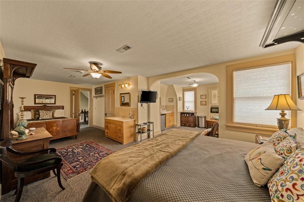 Shakespeare Chateau For Sale - St Joseph Missouri 26