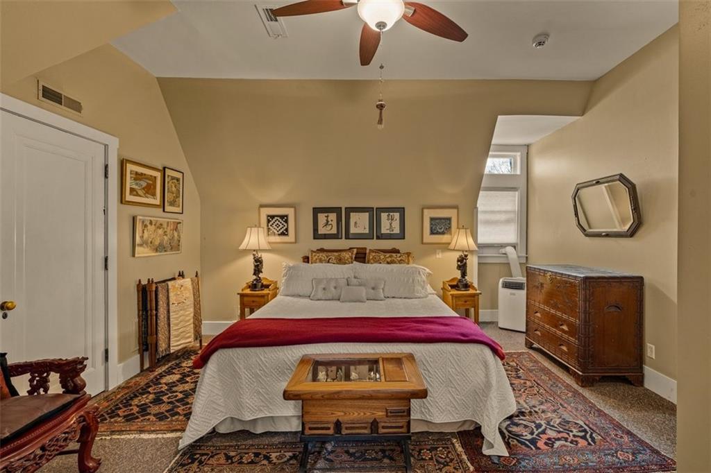 Shakespeare Chateau For Sale - St Joseph Missouri 29
