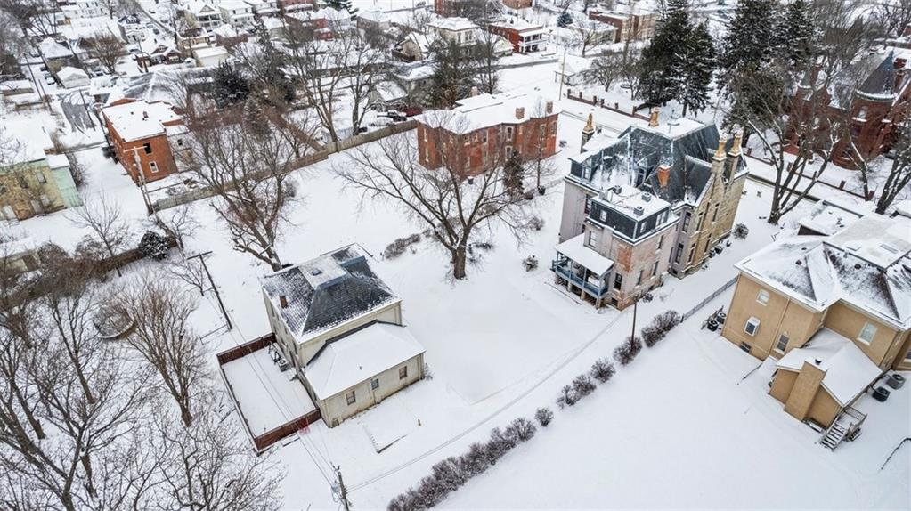 Shakespeare Chateau For Sale - St Joseph Missouri 39