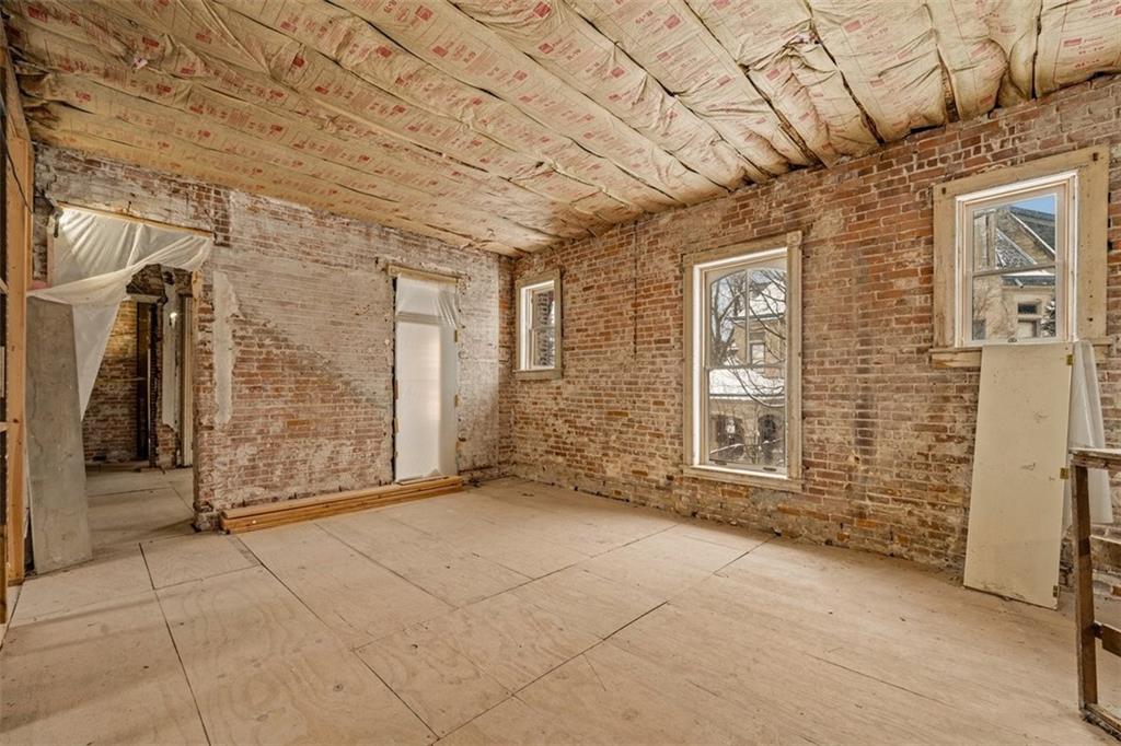 Shakespeare Chateau For Sale - St Joseph Missouri 42