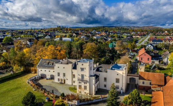 Trnova castle for sale Czechia sml
